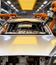  汽车工厂生产线机器人作业1771#竖屏 	 