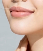  女性脸部特写微笑画面4253#竖屏 	 