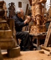  老匠人专注木雕制作2723#竖屏 	 