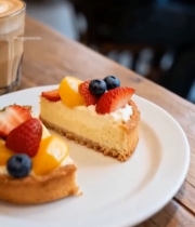  咖啡馆内咖啡与水果蛋糕7885#竖屏 	 