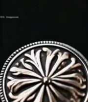  金属雕花饰品特写5915#竖屏 	 