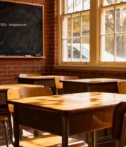 教室阳光照射下的课桌场景5670#竖屏 	 
