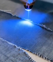  机械激光切割牛仔布料3870#竖屏 	 