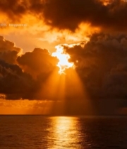  海上夕阳余晖景象(1)6127#竖屏 	 