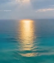  海上日出阳光洒在海面928#竖屏 	 