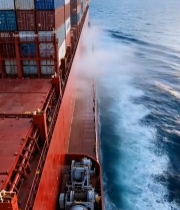  海上集装箱货轮航行画面(3)7551#竖屏 	 