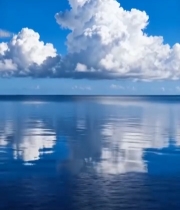  海面蓝天白云倒影风景(1)3878#竖屏 	 