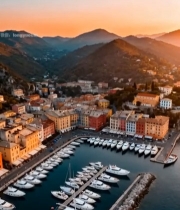  海滨小镇码头航拍全景3056#竖屏 	 