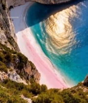  海岸边悬崖下的沙滩海景2163#竖屏 	 