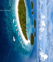  俯瞰海岛海洋及停泊船只4027#竖屏 	 