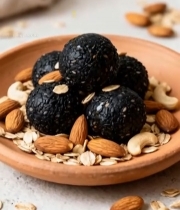  蜂蜜浇淋坚果黑芝麻丸4609#竖屏 	 