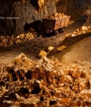  地下矿洞矿石运输场景6047#竖屏 	 