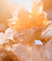  橙色水晶微距特写4974#竖屏 	 