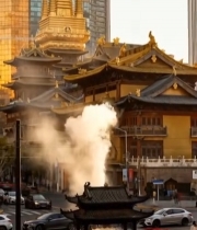  城市中寺庙金塔与焚香场景4132#竖屏 	 