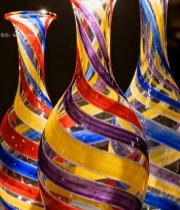  彩色条纹玻璃花瓶特写6995#竖屏 	 